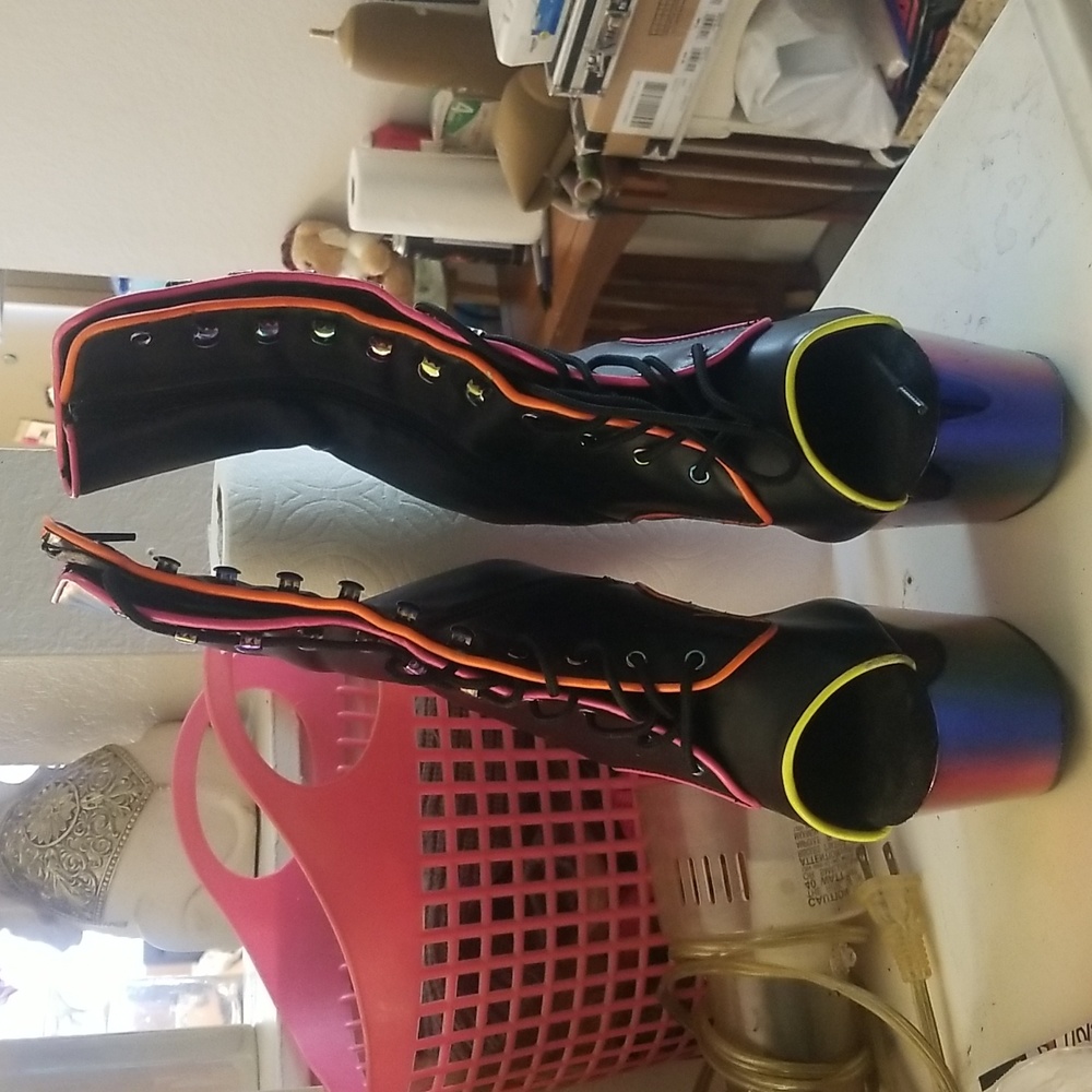 Brand new without tags peep toe booties